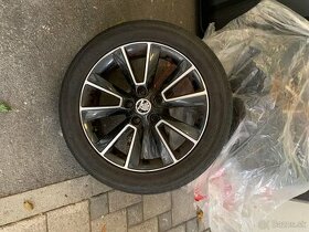 Letna sada original skoda 5x112 225/50 R17 - 2