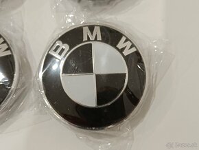 Stredove kryty BMW čierne - 2