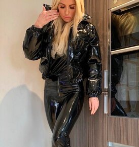 Latexova damska bunda - 2