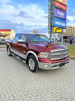 Dodge RAM Laramie 5.7 HEMI—LONG—2018—kůže—tažné 3.5t - 2