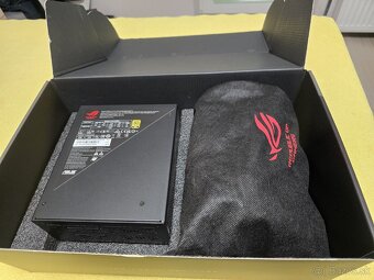 ASUS ROG STRIX 850W GOLD AURA - 2