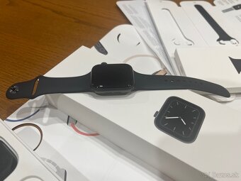 Apple watch series 5 - 2