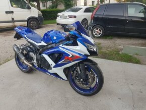 Suzuki GSXR750 K8 - 2