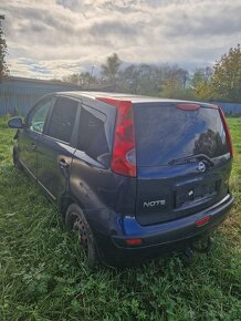 Predám náhradné diely na Nissan note - 2