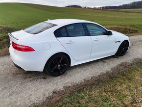 Jaguar xe 2.0 d r-sport  Premium2016rdiesel sedan - 2