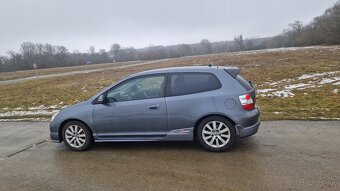 Honda civic 7g 1.6i sport - 2