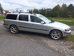 Volvo V70 D5 - 2