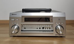 Pioneer VSX-D2011 - 2