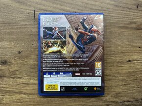 Hra na PS4 - Marvel Spider-Man CZ - 2