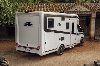 LUXUSNY KARAVAN LAIKA ECOVIP L3009 Automat NOVY - 2