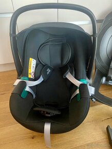 Autosedacka Britax Romer Baby Safe 3 i-Size +zakladna isofix - 2