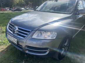 Rozpredám vw touareg 3.0 tdi bks diely - 2