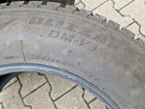 235/65/17 Bridgestone BLIZZAK DMV3 SUV - 2