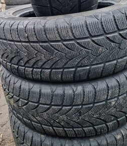 225/60R17 - 2