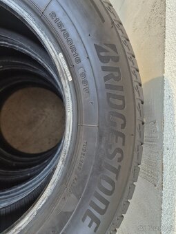 Predaj pneumatik značky Bridgestone 215/60 R16 - 2