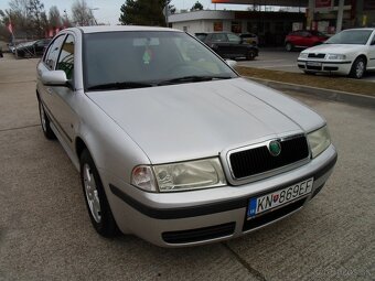 Škoda Octavia 1.6 Ambiente - 2