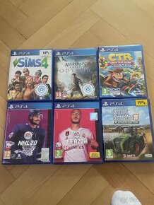 Predam Playstation 4 500g plus dva ovládače 6hier - 2