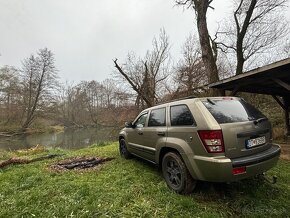 Jeep Grand Cherokee - 2