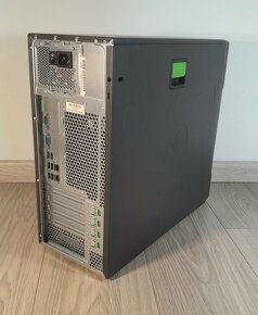 Predám server Fujitsu Primergy TX100 S3 - 2