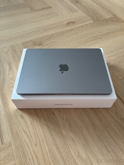 MacBook Air M2 8/256GB - 2