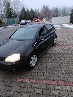 Volkswagen Golf 5 - 2