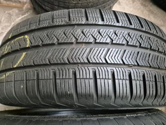 215/55r17 celoročné 2 ks VREDESTEIN dezén 7,6 mm DOT2018 - 2