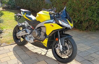 Aprilia Tuono 660 - 2