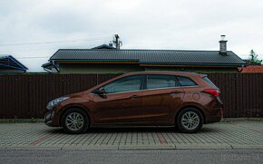 Hyundai i30 1.6 - 2