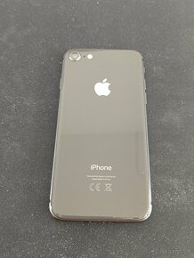 iPhone 8 64GB - 2