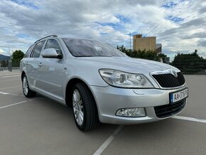 Škoda Octavia Combi 2.0 TDI DSG L&K - 2