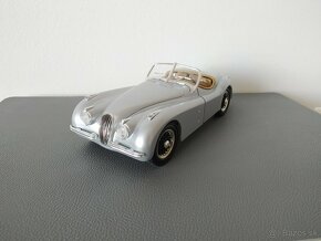 Jaguar xk120 1:18 - 2