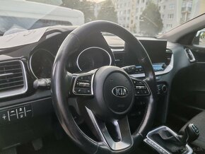 Kia ceed 1.6 crdi  neburane - 2