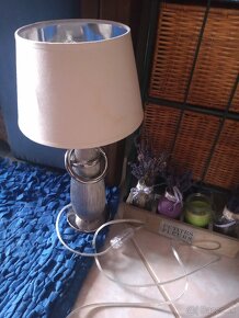 lampa stolna PC 35 eur - 2