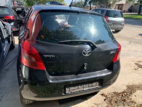 Rozpredam Toyota Yaris 1.0 motor predany 2009 - 2