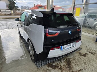 BMW i3 REX 60ah 55200km strešné okno - 2