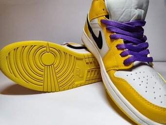 Nike air Jordan 1 Mid SE "Lakers" - 2