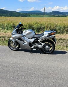 Honda vfr 800 - 2