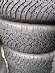 215/60 R17 zimne Firestone - 2