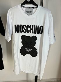 Moschino tričko 20 - 2