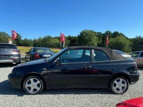 Volkswagen Golf Cabrio 2,0benzín, 85kW, 5st.manuál - 2