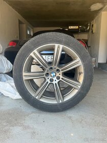 Predam zimny komplet 275/45 R20 na BMW X5 - 2