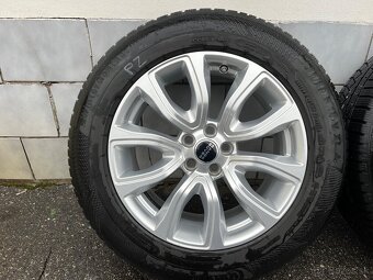 LAND ROVER…DISCOVERY SPORT …235-60 R18... - 2