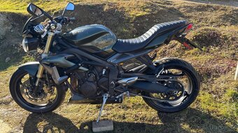 Triumph street triple 675 - 2