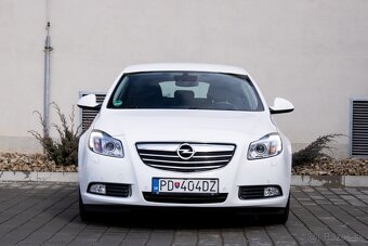 Opel Insignia 2.0 CDTI 160k Cosmo - 2