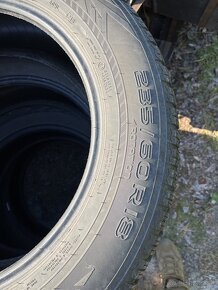 Predám zimné pneu 235/60/R18 NOKIAN TYRES - 2