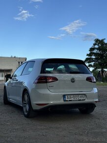 Volkswagen golf mk7 GTI - 2