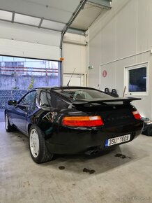 PORSCHE V8 5.0  928 GT. 330ps - 2