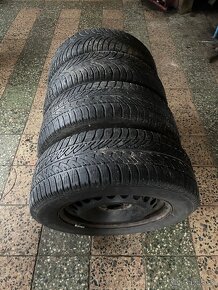 Predam pneumatiky 215/60 r16 na plechovich diskoch na FORDA - 2