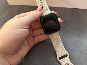 Apple watch series 5 44mm - 2