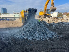 búracie a demolačné práce, recyklovanie stavebnej sute,báger - 2